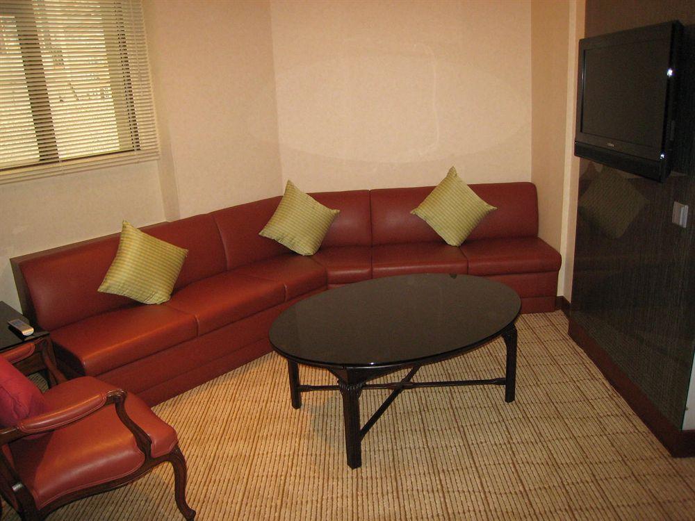 Stanford Hillview Hotel Hong Kong Exterior photo